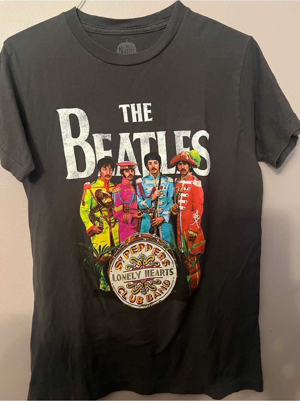 The Beatles Sgt. Pepper Black Graphic Tee Size S Pre Owned